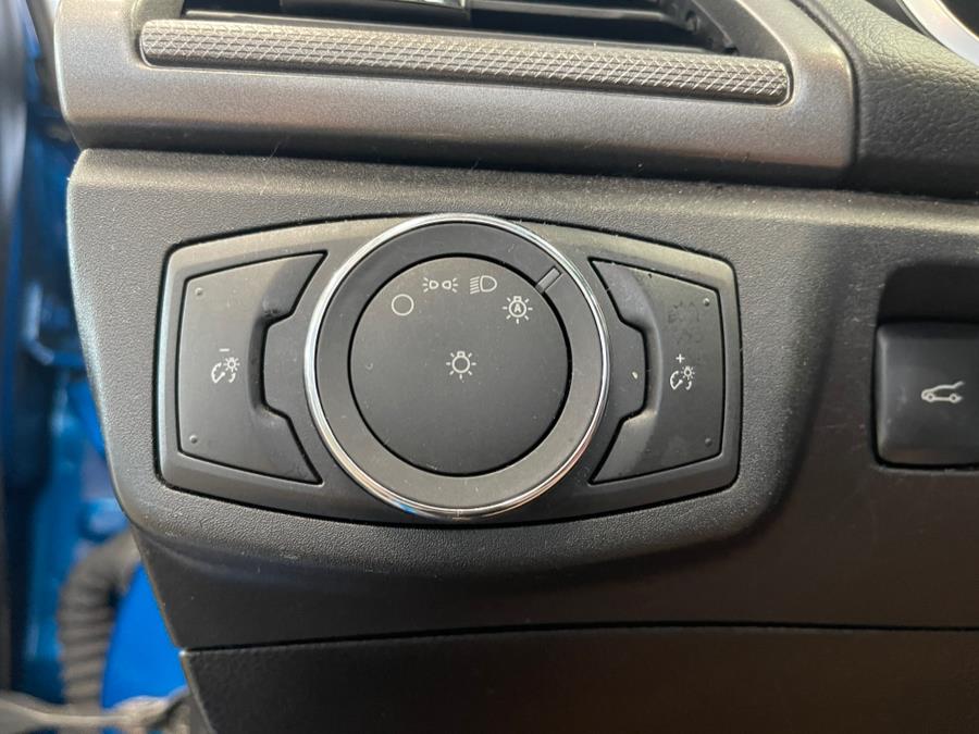 2019 Ford Fusion Hybrid SE FWD, available for sale in Inwood, New York | 5 Towns Drive. Inwood, New York 2019 Ford Fusion Hybrid SE FWD, available for sale in Inwood, New York | 5 Towns Drive. Inwood, New York