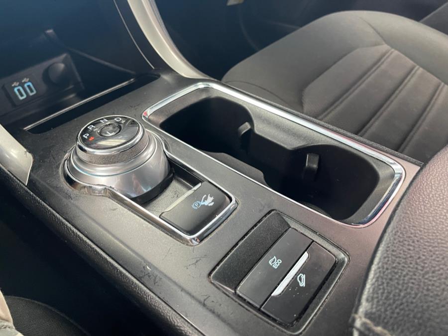 2019 Ford Fusion Hybrid SE FWD, available for sale in Inwood, New York | 5 Towns Drive. Inwood, New York 2019 Ford Fusion Hybrid SE FWD, available for sale in Inwood, New York | 5 Towns Drive. Inwood, New York