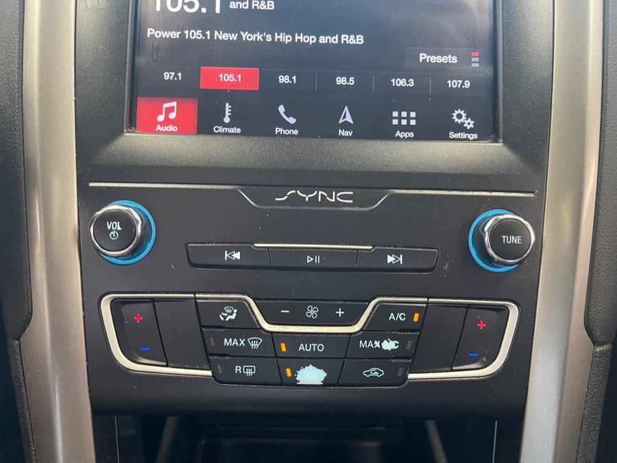 2019 Ford Fusion Hybrid SE FWD, available for sale in Inwood, New York | 5 Towns Drive. Inwood, New York 2019 Ford Fusion Hybrid SE FWD, available for sale in Inwood, New York | 5 Towns Drive. Inwood, New York