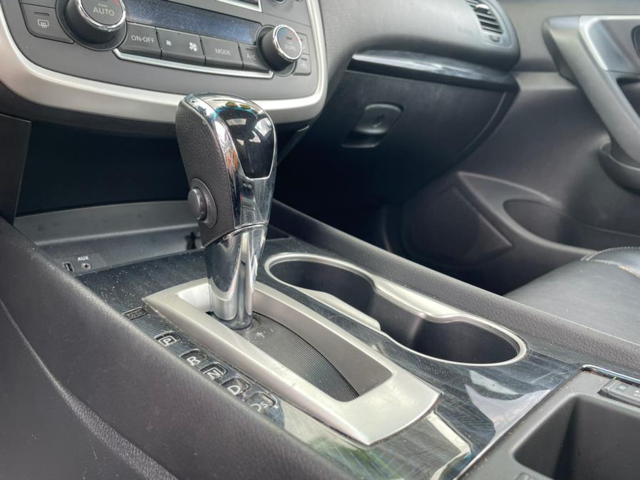 2017 Nissan Altima SL. CLEAN CARFAX!, available for sale in Elmont, New York | Sunrise of Elmont. Elmont, New York 2017 Nissan Altima SL. CLEAN CARFAX!, available for sale in Elmont, New York | Sunrise of Elmont. Elmont, New York
