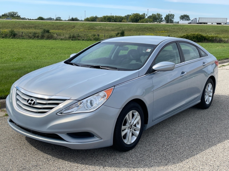 Used Hyundai Sonata 4dr Sdn 2.4L Auto GLS 2011 | Geneva Motor Cars. Darien, Wisconsin Used Hyundai Sonata 4dr Sdn 2.4L Auto GLS 2011 | Geneva Motor Cars. Darien, Wisconsin