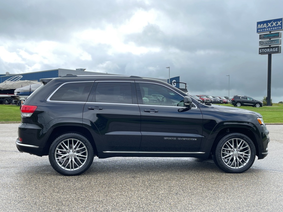 Used Jeep Grand Cherokee Summit 4x4 2017 | Geneva Motor Cars. Darien, Wisconsin Used Jeep Grand Cherokee Summit 4x4 2017 | Geneva Motor Cars. Darien, Wisconsin