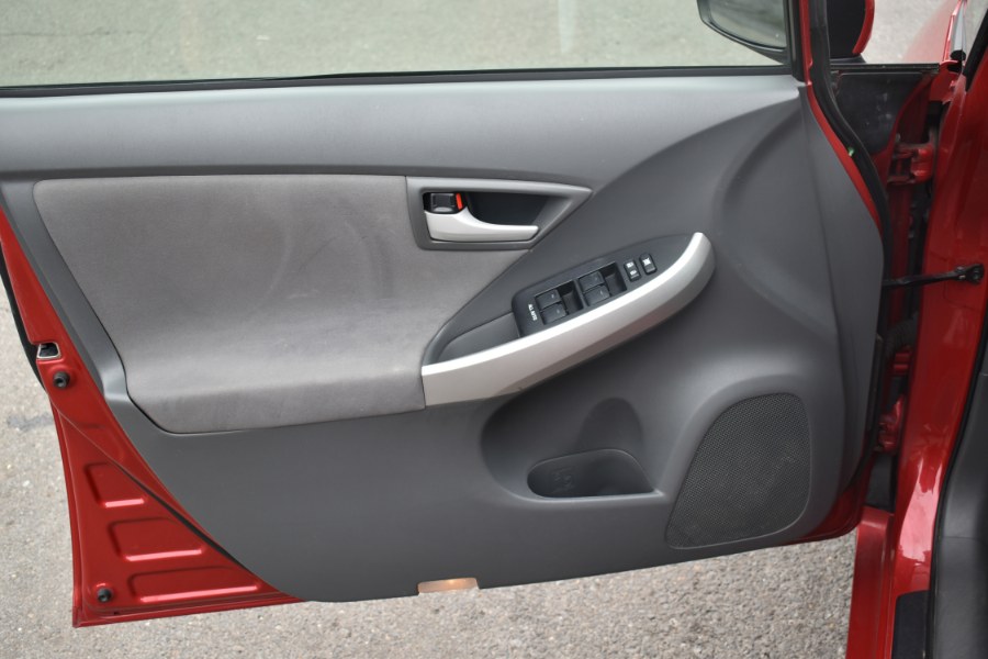 Used Toyota Prius 5dr HB II 2011 | Highline Car Connection. Waterbury, Connecticut Used Toyota Prius 5dr HB II 2011 | Highline Car Connection. Waterbury, Connecticut