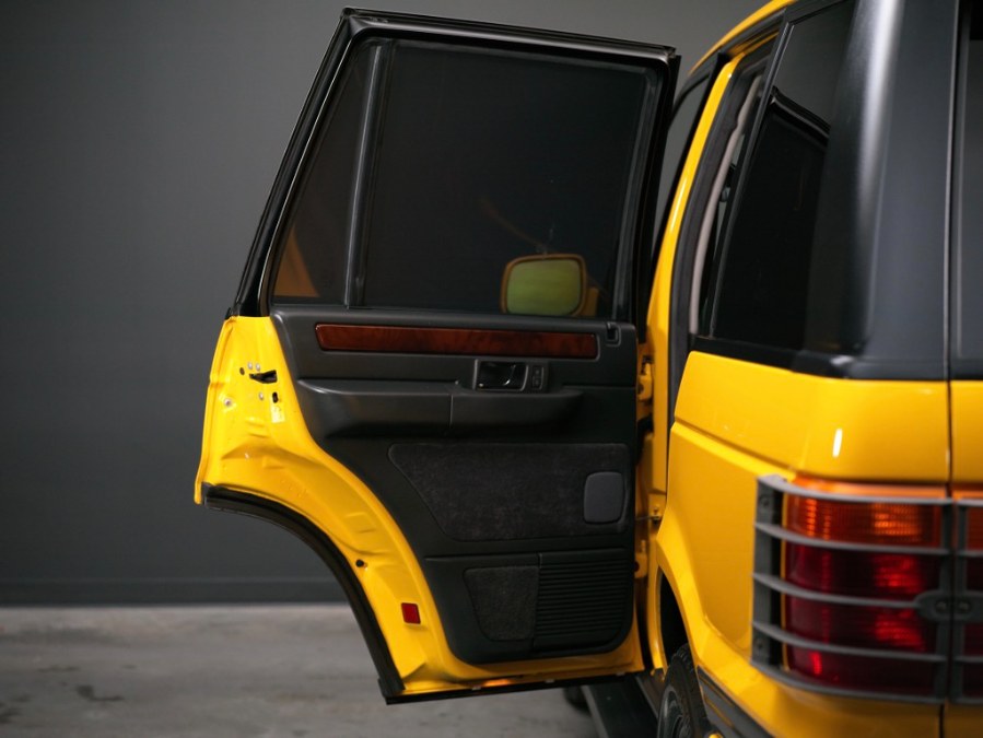 1997 Land Rover Range Rover 4dr Wgn HSE 108" WB, available for sale in North Salem, New York | Meccanic Shop North Inc. North Salem, New York 1997 Land Rover Range Rover 4dr Wgn HSE 108" WB, available for sale in North Salem, New York | Meccanic Shop North Inc. North Salem, New York