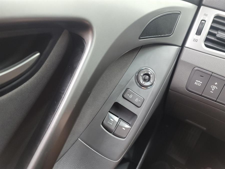 Used Hyundai Elantra Coupe 2dr Auto GS 2013 | Auto Fair Inc.. West Haven, Connecticut Used Hyundai Elantra Coupe 2dr Auto GS 2013 | Auto Fair Inc.. West Haven, Connecticut