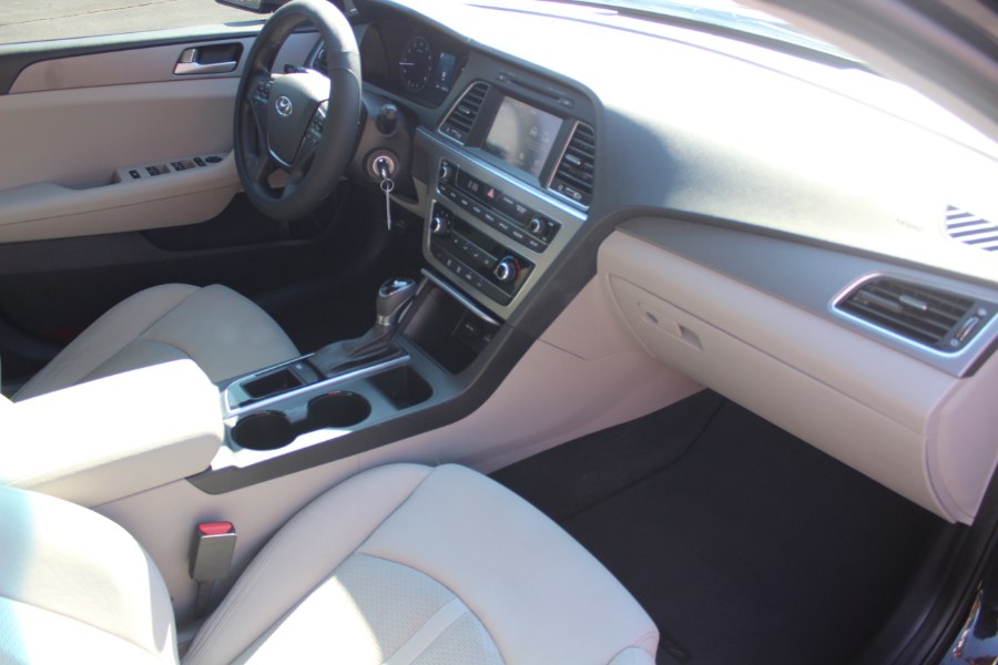 Used Hyundai Sonata 4dr Sdn 2.4L SE 2016 | Car Tec Enterprise Leasing & Sales LLC. Deer Park, New York Used Hyundai Sonata 4dr Sdn 2.4L SE 2016 | Car Tec Enterprise Leasing & Sales LLC. Deer Park, New York