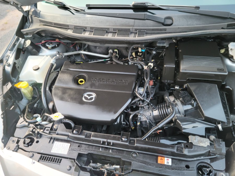 2012 Mazda Mazda5 4dr Wgn Auto Touring, available for sale in East Windsor, Connecticut | Toro Auto. East Windsor, Connecticut 2012 Mazda Mazda5 4dr Wgn Auto Touring, available for sale in East Windsor, Connecticut | Toro Auto. East Windsor, Connecticut