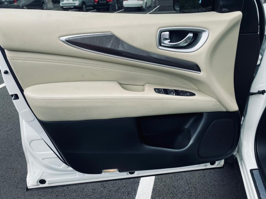 2019 INFINITI QX60 2019.5 LUXE AWD, available for sale in Syosset, New York | Gold Coast Motors of Syosset. Syosset, New York 2019 INFINITI QX60 2019.5 LUXE AWD, available for sale in Syosset, New York | Gold Coast Motors of Syosset. Syosset, New York