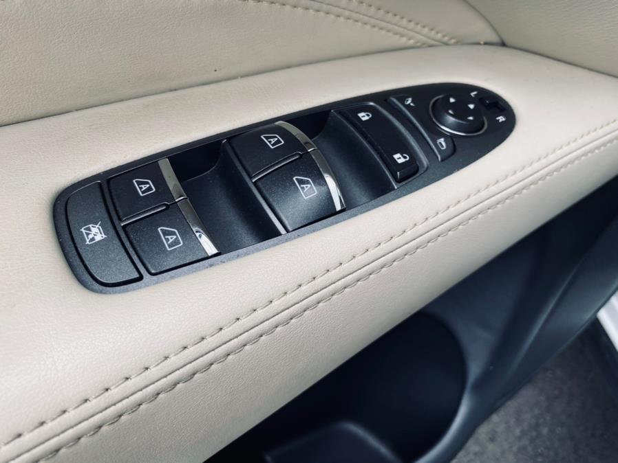 2019 INFINITI QX60 2019.5 LUXE AWD, available for sale in Syosset, New York | Gold Coast Motors of Syosset. Syosset, New York 2019 INFINITI QX60 2019.5 LUXE AWD, available for sale in Syosset, New York | Gold Coast Motors of Syosset. Syosset, New York