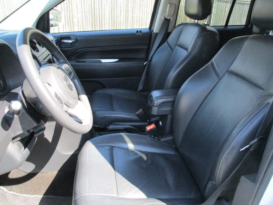 2016 Jeep Compass 4WD 4dr High Altitude Edition, available for sale in West Babylon, New York | New Gen Auto Group. West Babylon, New York 2016 Jeep Compass 4WD 4dr High Altitude Edition, available for sale in West Babylon, New York | New Gen Auto Group. West Babylon, New York