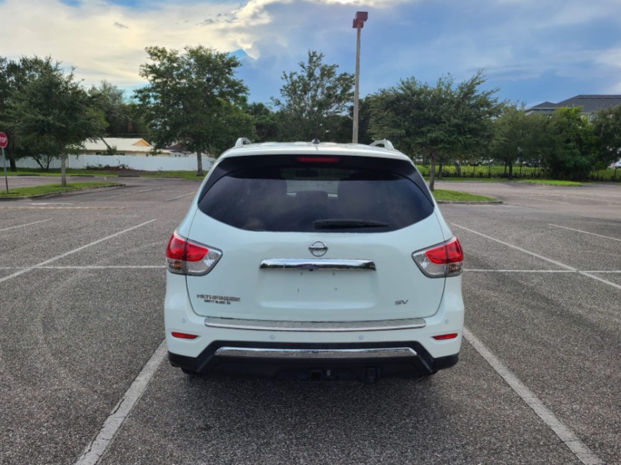 2015 Nissan Pathfinder 2WD 4dr SV, available for sale in Longwood, Florida | Majestic Autos Inc.. Longwood, Florida