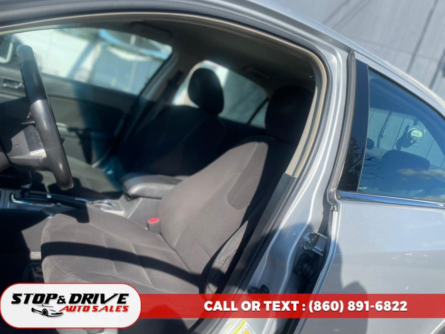 2010 Ford Fusion 4dr Sdn Hybrid FWD, available for sale in East Windsor, Connecticut | Stop & Drive Auto Sales. East Windsor, Connecticut 2010 Ford Fusion 4dr Sdn Hybrid FWD, available for sale in East Windsor, Connecticut | Stop & Drive Auto Sales. East Windsor, Connecticut