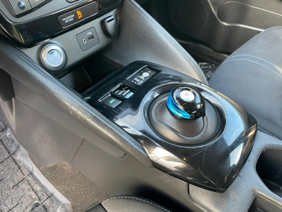 Used Nissan LEAF SV Tech 2018 | Green Light Auto Wholesale. Daly City, California Used Nissan LEAF SV Tech 2018 | Green Light Auto Wholesale. Daly City, California