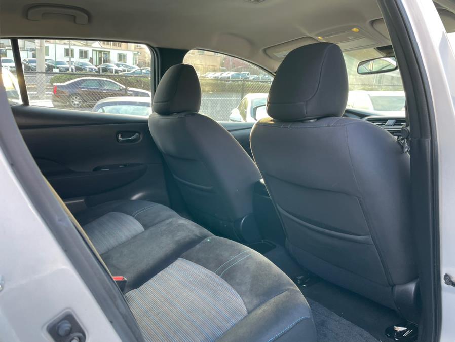 Used Nissan LEAF SV Tech 2018 | Green Light Auto Wholesale. Daly City, California Used Nissan LEAF SV Tech 2018 | Green Light Auto Wholesale. Daly City, California