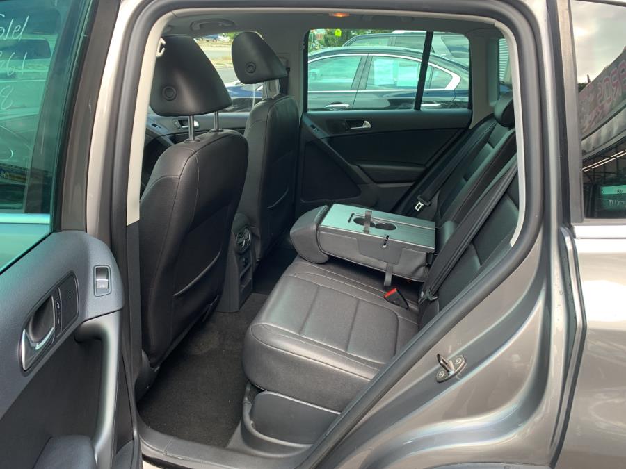 Used Volkswagen Tiguan 4WD 4dr S 4Motion 2011 | Rubber Bros Auto World. Brooklyn, New York Used Volkswagen Tiguan 4WD 4dr S 4Motion 2011 | Rubber Bros Auto World. Brooklyn, New York
