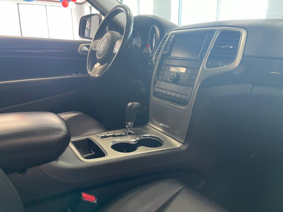 Used Jeep Grand Cherokee 4WD 4dr Laredo 2012 | 5 Towns Drive. Inwood, New York Used Jeep Grand Cherokee 4WD 4dr Laredo 2012 | 5 Towns Drive. Inwood, New York