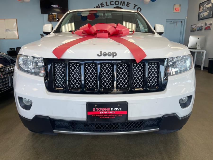 Used Jeep Grand Cherokee 4WD 4dr Laredo 2012 | 5 Towns Drive. Inwood, New York Used Jeep Grand Cherokee 4WD 4dr Laredo 2012 | 5 Towns Drive. Inwood, New York