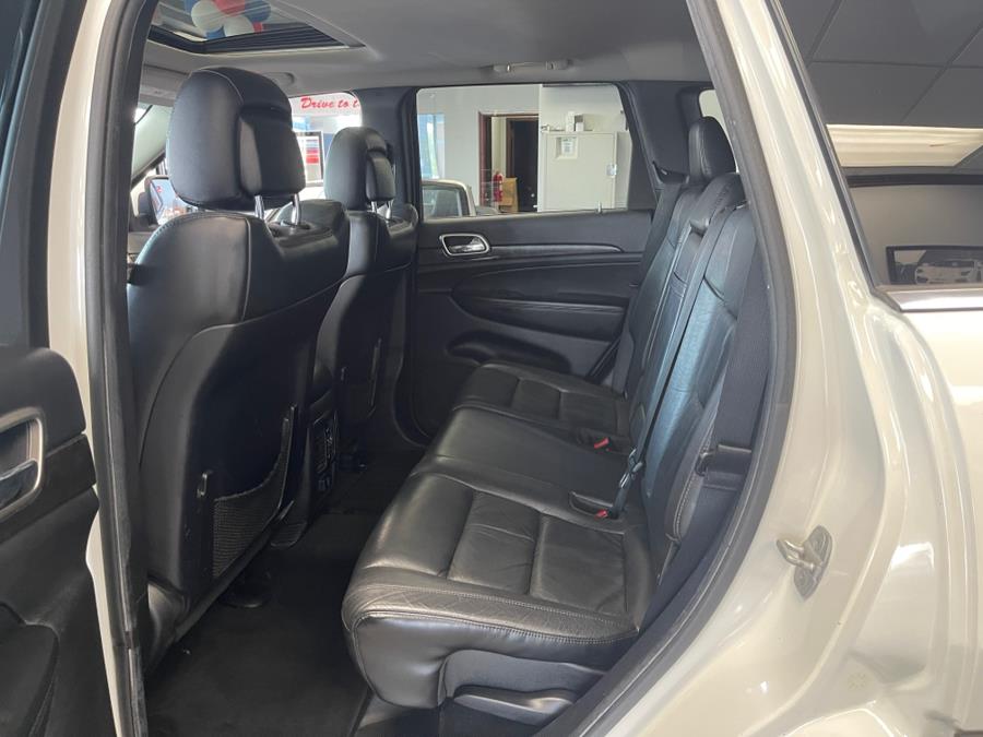 Used Jeep Grand Cherokee 4WD 4dr Laredo 2012 | 5 Towns Drive. Inwood, New York Used Jeep Grand Cherokee 4WD 4dr Laredo 2012 | 5 Towns Drive. Inwood, New York
