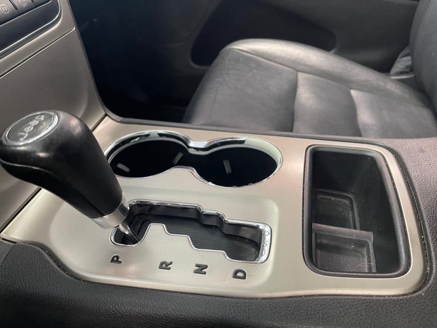 Used Jeep Grand Cherokee 4WD 4dr Laredo 2012 | 5 Towns Drive. Inwood, New York Used Jeep Grand Cherokee 4WD 4dr Laredo 2012 | 5 Towns Drive. Inwood, New York