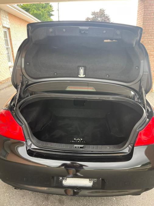 2011 Infiniti G25 Sedan 4dr x AWD, available for sale in New Britain, Connecticut | Supreme Automotive. New Britain, Connecticut 2011 Infiniti G25 Sedan 4dr x AWD, available for sale in New Britain, Connecticut | Supreme Automotive. New Britain, Connecticut