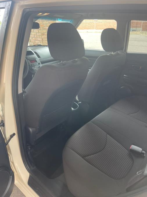 Used Kia Soul 5dr Wgn Auto Base 2012 | Supreme Automotive. New Britain, Connecticut Used Kia Soul 5dr Wgn Auto Base 2012 | Supreme Automotive. New Britain, Connecticut