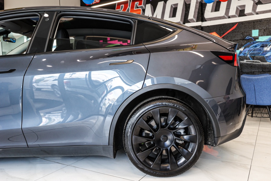 Used Tesla Model Y Long Range AWD 2021 | 26 Motors Long Island. ELMONT, New York Used Tesla Model Y Long Range AWD 2021 | 26 Motors Long Island. ELMONT, New York