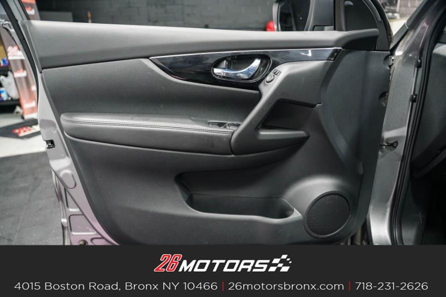 2017 Nissan Rogue Sport AWD SL, available for sale in Bronx, New York | 26 Motors Bronx. Bronx, New York 2017 Nissan Rogue Sport AWD SL, available for sale in Bronx, New York | 26 Motors Bronx. Bronx, New York