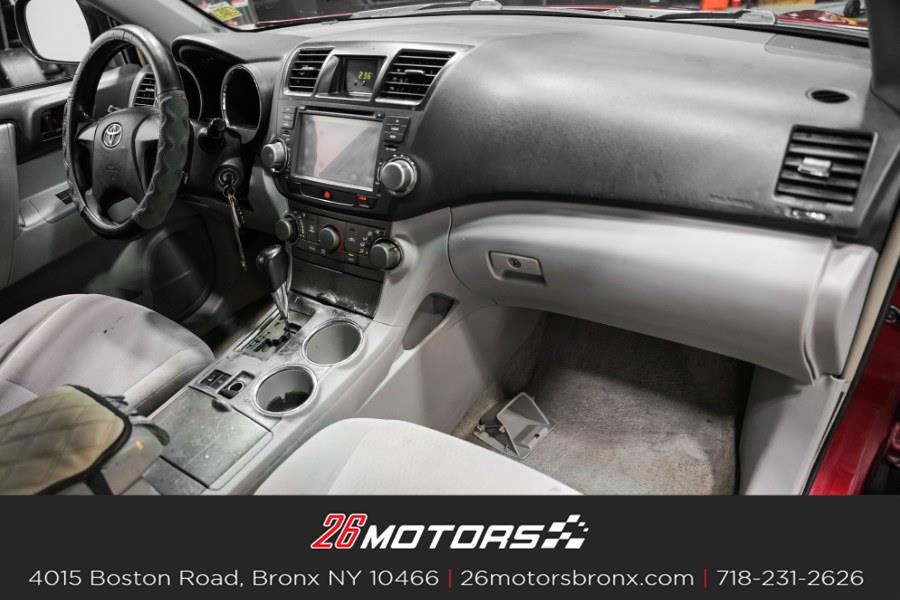 Used Toyota Highlander 4WD 4dr Base 2008 | 26 Motors Bronx. Bronx, New York Used Toyota Highlander 4WD 4dr Base 2008 | 26 Motors Bronx. Bronx, New York