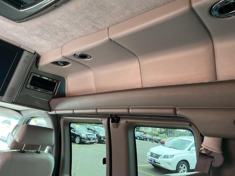 Used Chevrolet Conversion Van 1500 HiTop Sherrod Custom 2006 | National Auto Brokers, Inc.. Waterbury, Connecticut Used Chevrolet Conversion Van 1500 HiTop Sherrod Custom 2006 | National Auto Brokers, Inc.. Waterbury, Connecticut