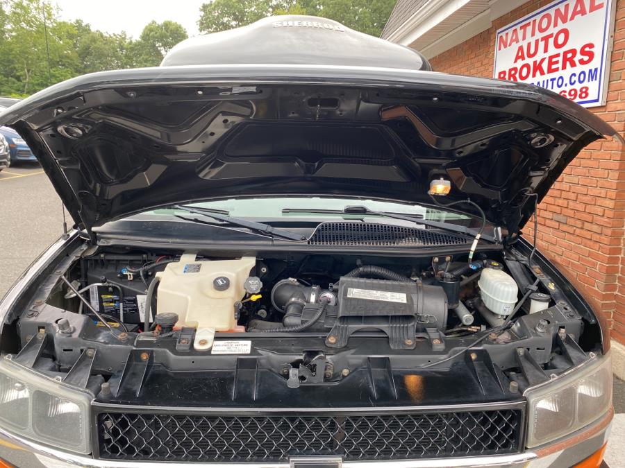 Used Chevrolet Conversion Van 1500 HiTop Sherrod Custom 2006 | National Auto Brokers, Inc.. Waterbury, Connecticut Used Chevrolet Conversion Van 1500 HiTop Sherrod Custom 2006 | National Auto Brokers, Inc.. Waterbury, Connecticut