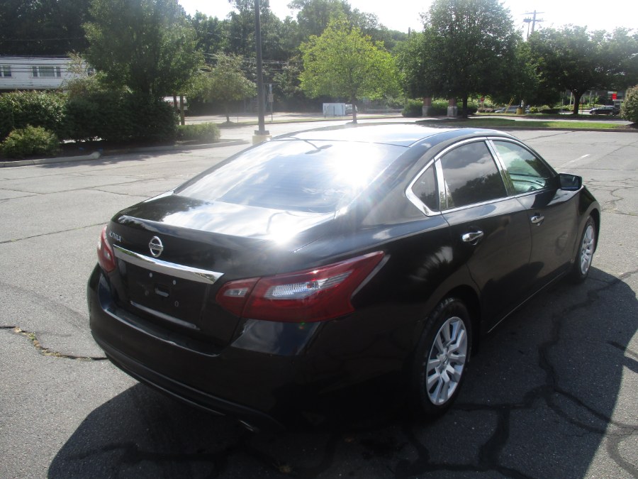 Used Nissan Altima 2.5 S Sedan 2018 | Universal Motors LLC. New Britain, Connecticut Used Nissan Altima 2.5 S Sedan 2018 | Universal Motors LLC. New Britain, Connecticut
