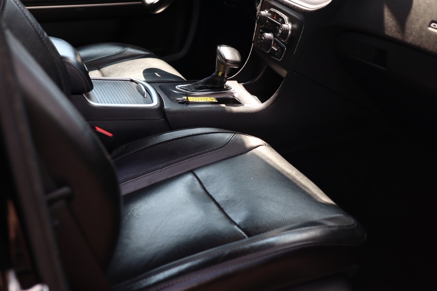 Used Dodge Charger SXT RWD 2019 | Hillside Auto Mall Inc.. Jamaica, New York Used Dodge Charger SXT RWD 2019 | Hillside Auto Mall Inc.. Jamaica, New York