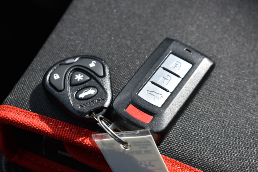 2020 Mitsubishi Outlander SEL S-AWC, available for sale in Waterbury, Connecticut | Highline Car Connection. Waterbury, Connecticut 2020 Mitsubishi Outlander SEL S-AWC, available for sale in Waterbury, Connecticut | Highline Car Connection. Waterbury, Connecticut