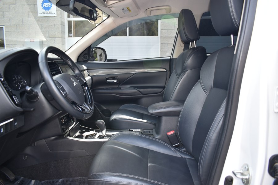 2020 Mitsubishi Outlander SEL S-AWC, available for sale in Waterbury, Connecticut | Highline Car Connection. Waterbury, Connecticut 2020 Mitsubishi Outlander SEL S-AWC, available for sale in Waterbury, Connecticut | Highline Car Connection. Waterbury, Connecticut