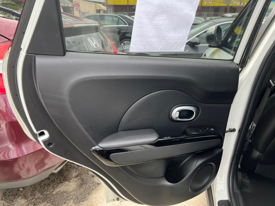 2014 Kia Soul 5dr Wgn Auto !, available for sale in Brooklyn, New York | Atlantic Used Car Sales. Brooklyn, New York 2014 Kia Soul 5dr Wgn Auto !, available for sale in Brooklyn, New York | Atlantic Used Car Sales. Brooklyn, New York