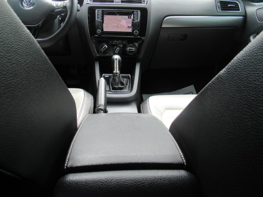 2016 Volkswagen Jetta Sedan TSI, available for sale in Worcester, Massachusetts | Hilario's Auto Sales Inc.. Worcester, Massachusetts 2016 Volkswagen Jetta Sedan TSI, available for sale in Worcester, Massachusetts | Hilario's Auto Sales Inc.. Worcester, Massachusetts