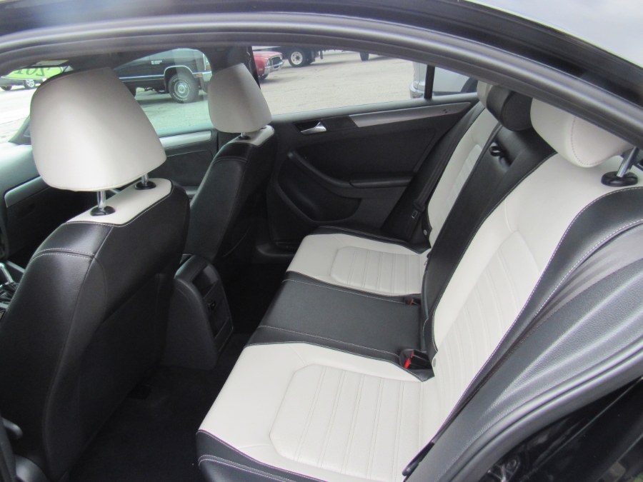2016 Volkswagen Jetta Sedan TSI, available for sale in Worcester, Massachusetts | Hilario's Auto Sales Inc.. Worcester, Massachusetts 2016 Volkswagen Jetta Sedan TSI, available for sale in Worcester, Massachusetts | Hilario's Auto Sales Inc.. Worcester, Massachusetts