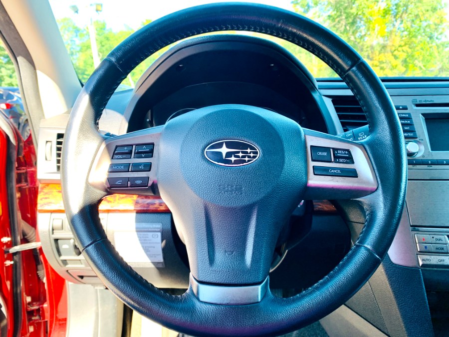 Used Subaru Outback 4dr Wgn H4 Auto 2.5i Limited 2012 | Second Street Auto Sales Inc. Manchester, New Hampshire Used Subaru Outback 4dr Wgn H4 Auto 2.5i Limited 2012 | Second Street Auto Sales Inc. Manchester, New Hampshire