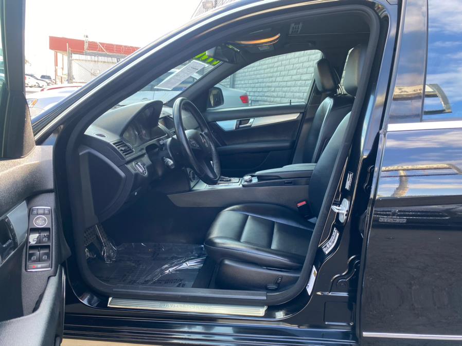 2008 Mercedes-Benz C-Class 4dr Sdn 3.0L Sport RWD, available for sale in Garden Grove, California | U Save Auto Auction. Garden Grove, California 2008 Mercedes-Benz C-Class 4dr Sdn 3.0L Sport RWD, available for sale in Garden Grove, California | U Save Auto Auction. Garden Grove, California
