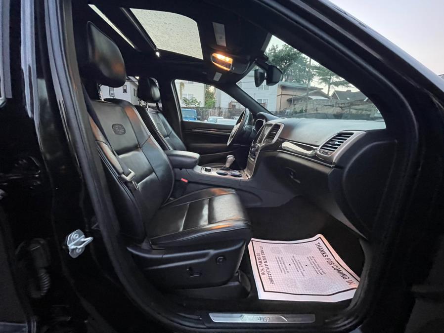 Used Jeep Grand Cherokee Overland 4x4 2017 | Champion Used Auto Sales 2. Newark , New Jersey Used Jeep Grand Cherokee Overland 4x4 2017 | Champion Used Auto Sales 2. Newark , New Jersey