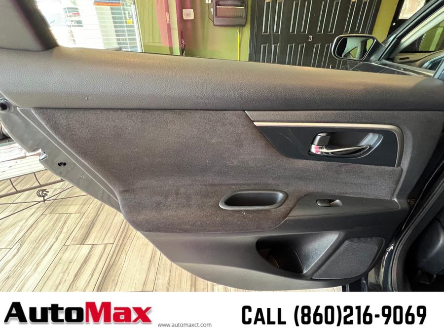 2013 Nissan Altima 4dr Sdn I4 2.5 SL, available for sale in West Hartford, Connecticut | AutoMax. West Hartford, Connecticut 2013 Nissan Altima 4dr Sdn I4 2.5 SL, available for sale in West Hartford, Connecticut | AutoMax. West Hartford, Connecticut