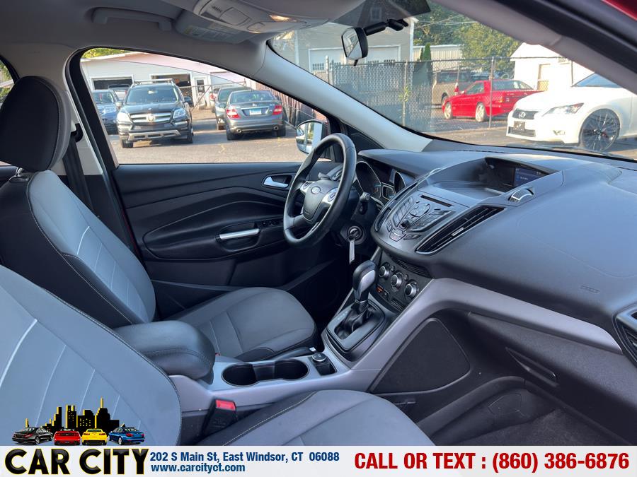2015 Ford Escape 4WD 4dr SE, available for sale in East Windsor, Connecticut | Car City LLC. East Windsor, Connecticut 2015 Ford Escape 4WD 4dr SE, available for sale in East Windsor, Connecticut | Car City LLC. East Windsor, Connecticut