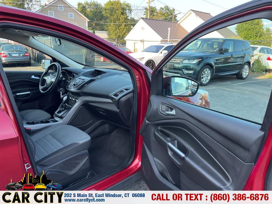 2015 Ford Escape 4WD 4dr SE, available for sale in East Windsor, Connecticut | Car City LLC. East Windsor, Connecticut 2015 Ford Escape 4WD 4dr SE, available for sale in East Windsor, Connecticut | Car City LLC. East Windsor, Connecticut