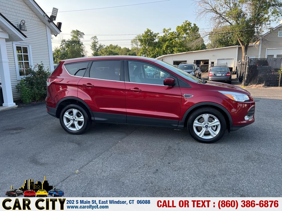 2015 Ford Escape 4WD 4dr SE, available for sale in East Windsor, Connecticut | Car City LLC. East Windsor, Connecticut 2015 Ford Escape 4WD 4dr SE, available for sale in East Windsor, Connecticut | Car City LLC. East Windsor, Connecticut
