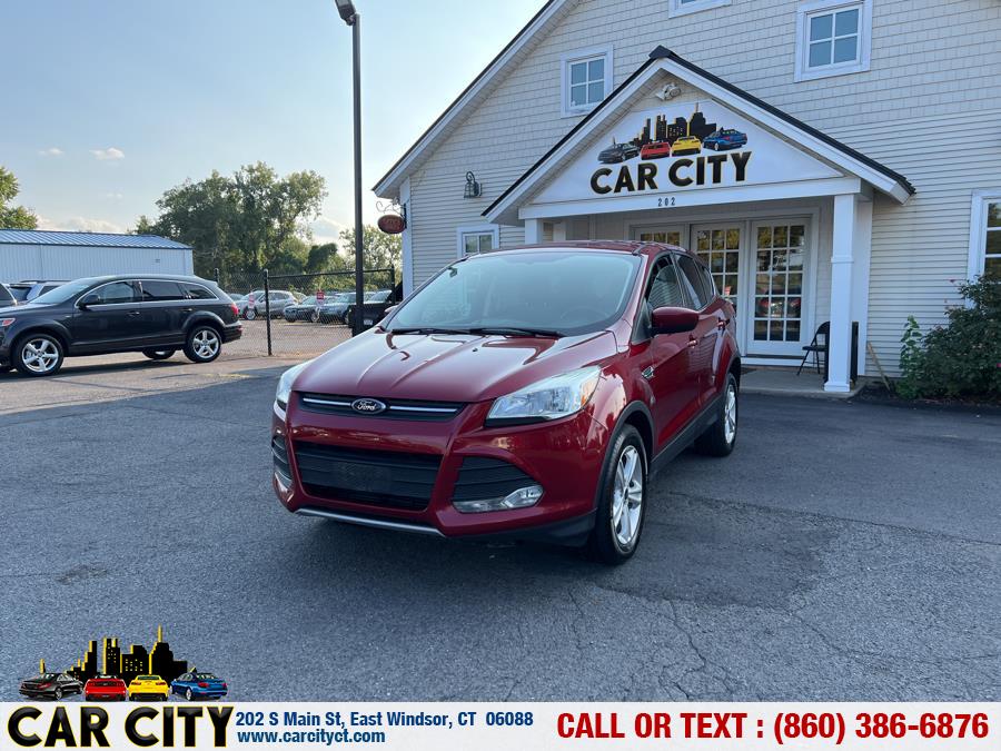 2015 Ford Escape 4WD 4dr SE, available for sale in East Windsor, Connecticut | Car City LLC. East Windsor, Connecticut