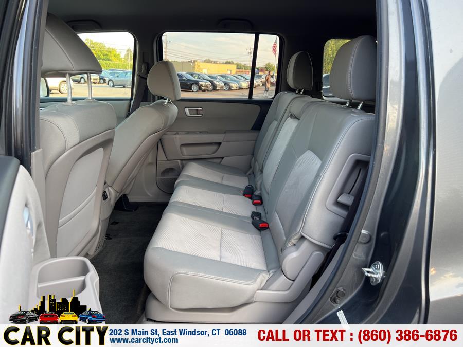 2013 Honda Pilot 4WD 4dr LX, available for sale in East Windsor, Connecticut | Car City LLC. East Windsor, Connecticut 2013 Honda Pilot 4WD 4dr LX, available for sale in East Windsor, Connecticut | Car City LLC. East Windsor, Connecticut