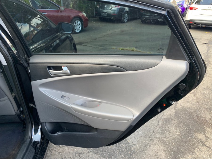 Used Hyundai Sonata 4dr Sdn 2.4L Auto GLS PZEV 2012 | Car Valley Group. Jersey City, New Jersey Used Hyundai Sonata 4dr Sdn 2.4L Auto GLS PZEV 2012 | Car Valley Group. Jersey City, New Jersey