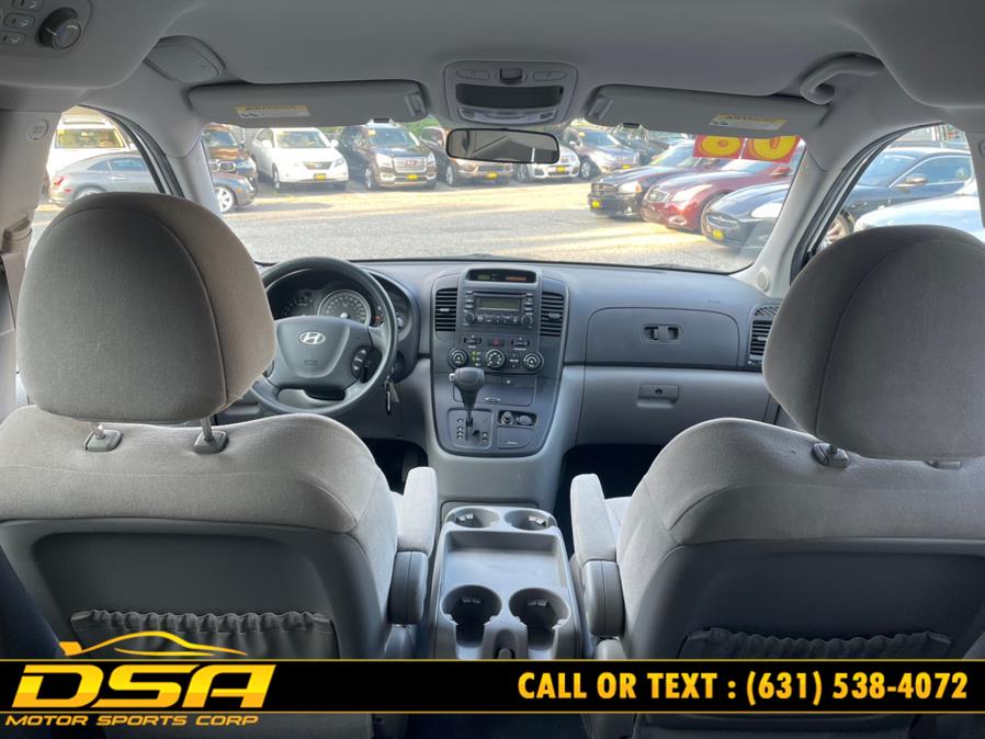 2008 Hyundai Entourage 4dr Wgn GLS, available for sale in Commack, New York | DSA Motor Sports Corp. Commack, New York 2008 Hyundai Entourage 4dr Wgn GLS, available for sale in Commack, New York | DSA Motor Sports Corp. Commack, New York