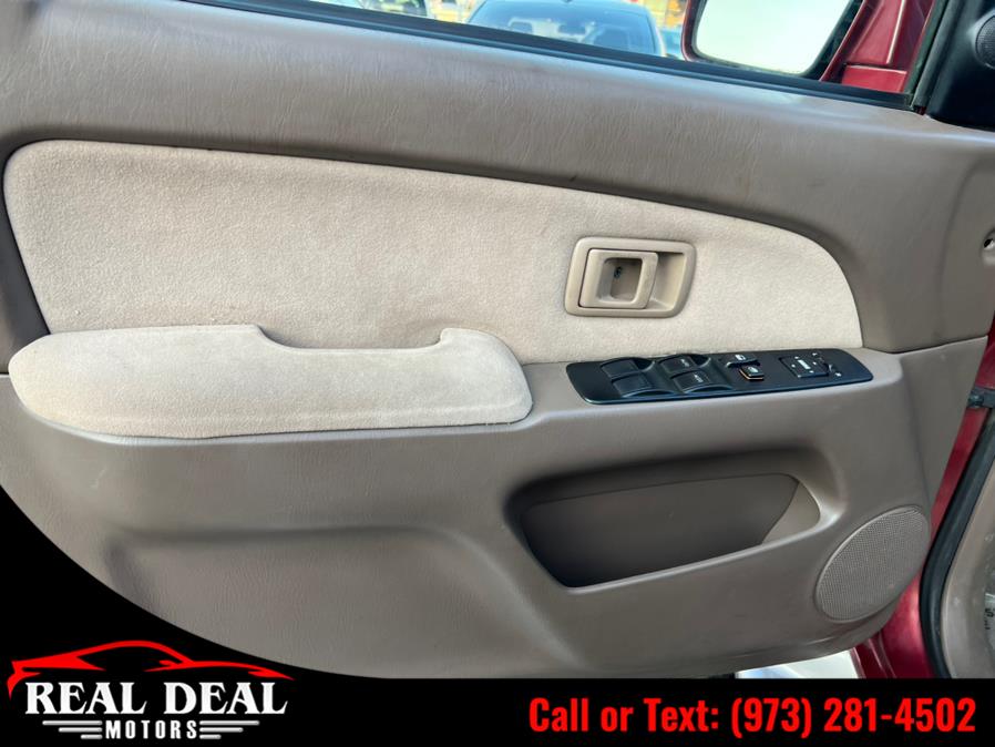 Used Toyota 4Runner 4dr SR5 3.4L Auto 4WD 2001 | Real Deal Motors. Lodi, New Jersey Used Toyota 4Runner 4dr SR5 3.4L Auto 4WD 2001 | Real Deal Motors. Lodi, New Jersey