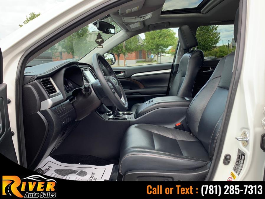 Used Toyota Highlander AWD 4dr V6 XLE (Natl) 2016 | River Auto Sales. Malden, Massachusetts Used Toyota Highlander AWD 4dr V6 XLE (Natl) 2016 | River Auto Sales. Malden, Massachusetts
